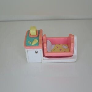 Vintage Fisher Price Loving Family Musical Crib-Tested and working